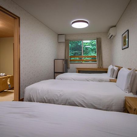 Bself Fuji Onsen Villa Fujiyoshida Eksteriør bilde